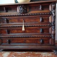 Cassettone genovese a bambocci epoca 600