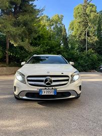 MERCEDES GLA