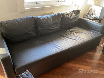 Divani letto  neri in similpelle Ikea