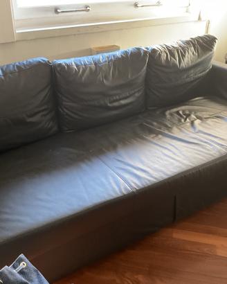 Divani letto  neri in similpelle Ikea