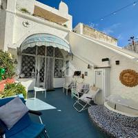 4 LOCALI A SERRARA FONTANA