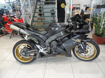 Yamaha YZF R1