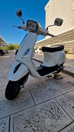 VESPA S50 4V