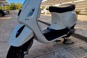 VESPA S50 4V