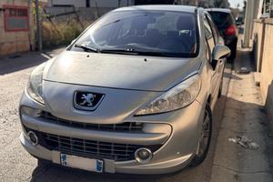 Peugeot 207 1.6 HDi 110CV 5p. Féline