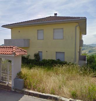 Casale in località Mutignano frazione di Pineto