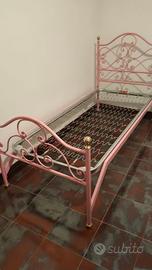 Struttura letto in ferro battuto