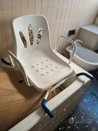 Sedia girevole per vasca da bagno
