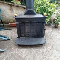 stufa a legna in ghisa vintage