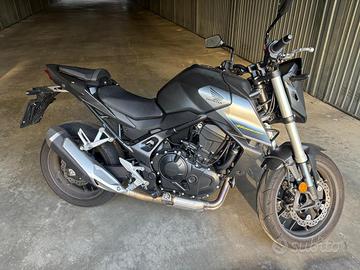 HONDA HORNET 750/2023