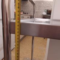Carrello in acciaio con ruote 