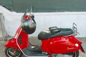 Bella Vespa GTS 300 buone  condizioni e super 