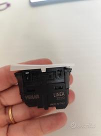 Pulsante doppio contatto NO e NC Vimar linea  