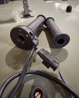 Manopole Moto Guzzi V85