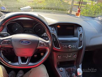 Ford focus st Line