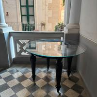 Tavolo artigianale elegante in legno con vetro