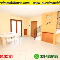 Ampio e luminoso duplex con garage