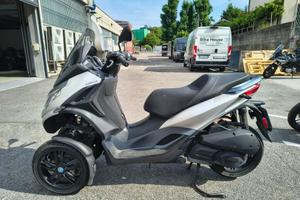 PIAGGIO MP3 300 hpe Abs