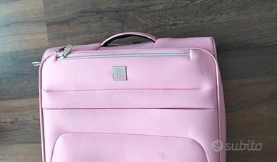 Valigia rosa con ruote, modello: NBG