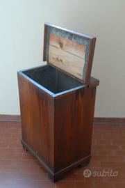 ANTICA GHIACCIAIA IN LEGNO