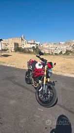 Ducati monster 796