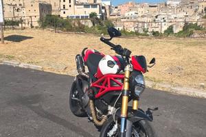 Ducati monster 796