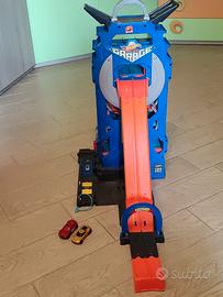 Hot wheels mega garage +2 macchine