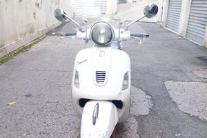 Vespa  Gts 300 ie 2011