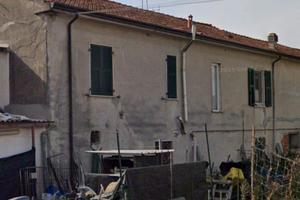 Abitazione 192 mq abitabile ma da ristr