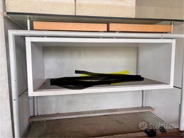 Tavolo esposizione merce abbigliamento