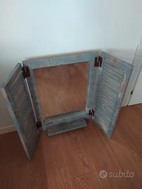 Specchio antico con ante, finestra. no spedizione