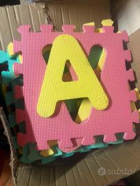 Tappeto puzzle di lettere