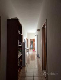 RE DI ROMA STANZA SINGOLA ARREDATA Con DOPPI SERVI