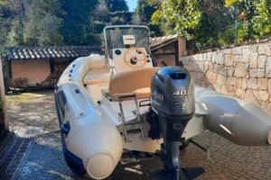 Capelli tempest 430 Yamaha 40cv senza patente