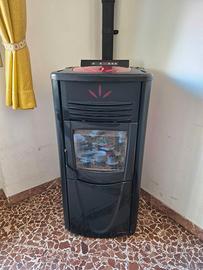 Stufa a pellet funzionante