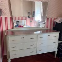 Como’ e comodini retro’