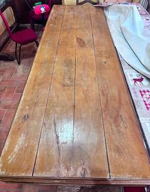 Tavolo in legno