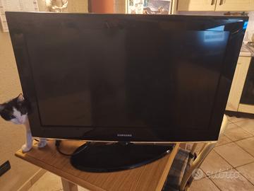 tv Samsung 32 pollici con decoder  incluso 