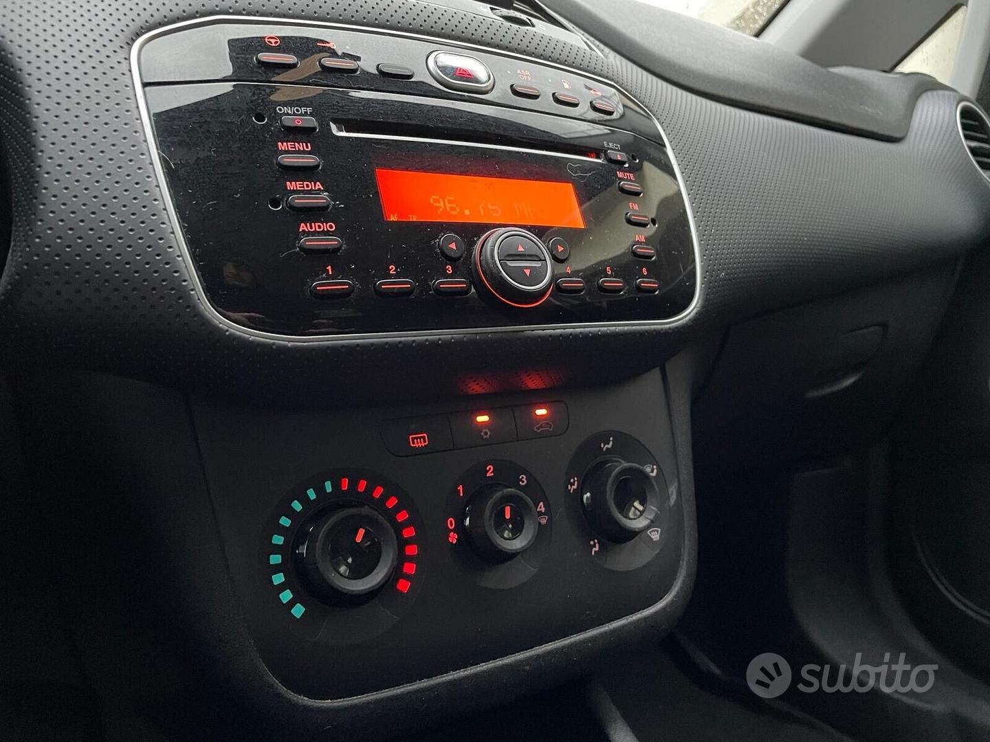 RECENSIONE COMPLETA Autoradio (Modello NEW 2018) Fiat Punto Evo / Fiat Punto  2012 