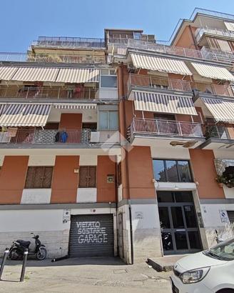 4 LOCALI A CASTELLAMMARE DI STABIA