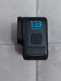 GoPro 13 con batterie e accessori
