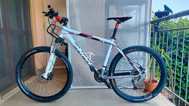 MTB Focus bicicletta