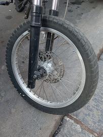 DR350 1992 -- Ruota anteriore o posteriore