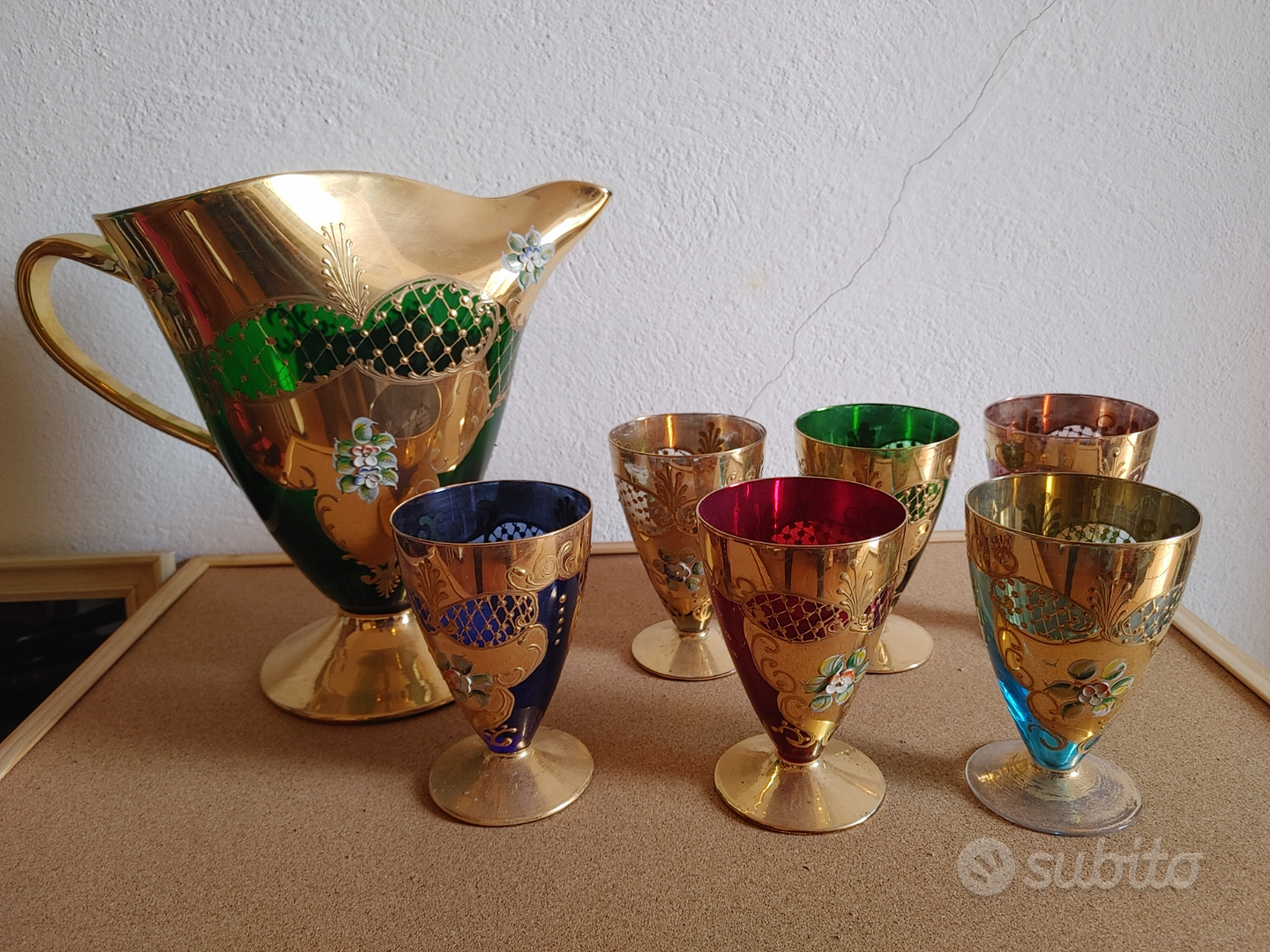 Set caraffa e 6 bicchieri Murano decorati in oro - Arredamento e