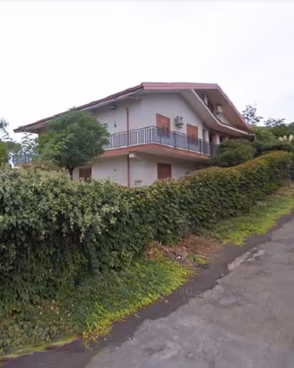 Spianato,recintato,residenziale ,usi vari