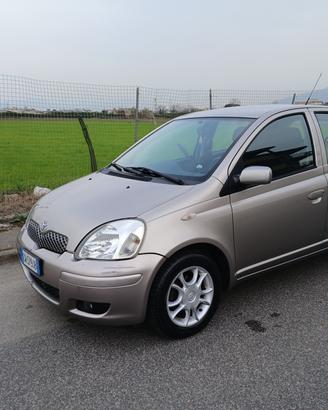 Toyota Yaris 1.4 tdi D-4D 5 porte
