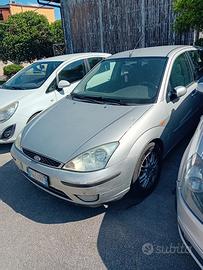 FORD Focus 1ª serie - 2002
