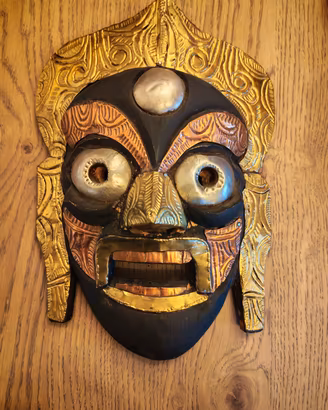 maschera etnica da muro