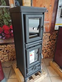 Stufa a legna con forno 
