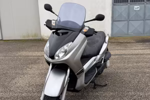 Yamaha XMax 250